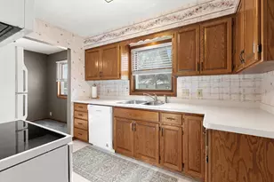 1025 3rd Ave NE, Little Falls, MN 56345 - Photo 3