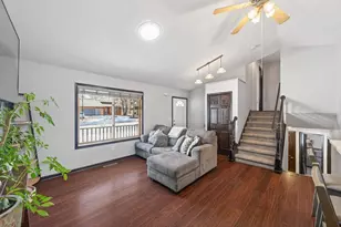 2505 Holly St S, Cambridge, MN 55008 - Photo 3