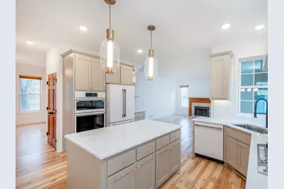 2498 Pond Circle E, Mendota Heights, MN 55120 - Photo 1