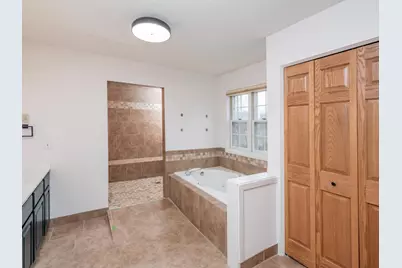 2498 Pond Circle E, Mendota Heights, MN 55120 - Photo 47