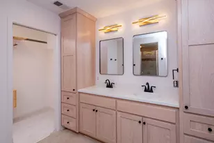 2498 Pond Cir E, Mendota Heights, MN 55120 - Photo 33