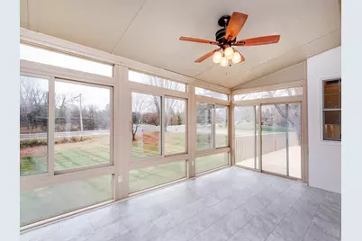 2498 Pond Circle E, Mendota Heights, MN 55120 - Photo 9