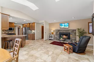 9506 Riverview Ave, Bloomington, MN 55425 - Photo 21