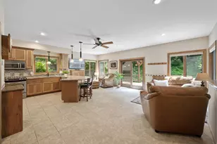 9506 Riverview Ave, Bloomington, MN 55425 - Photo 65