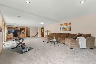 9506 Riverview Ave, Bloomington, MN 55425 - Photo 37