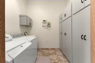 9506 Riverview Ave, Bloomington, MN 55425 - Photo 25