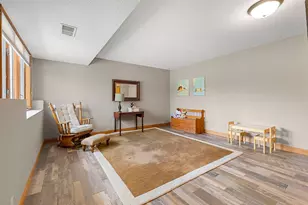 9506 Riverview Ave, Bloomington, MN 55425 - Photo 47