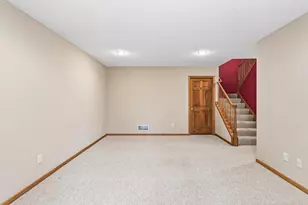 13760 Fenwick Cir, Eden Prairie, MN 55346 - Photo 27