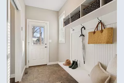 192 Wheeler Street S, Saint Paul, MN 55105 - Photo 25