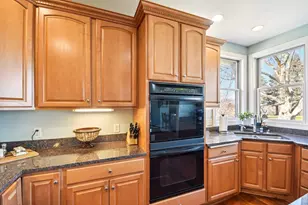 2477 Golf View Dr, River Falls, WI 54022 - Photo 11