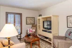 3030 St Albans Mill Rd, Hopkins, MN 55305 - Photo 15