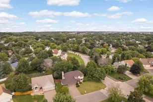 1414 Corral Ln, Woodbury, MN 55125 - Photo 3