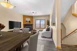 568 State St, Saint Paul, MN 55107 - Photo 1