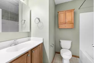 568 State St, Saint Paul, MN 55107 - Photo 25