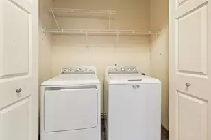 568 State St, Saint Paul, MN 55107 - Photo 11