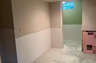 706 E Chestnut St, Redwood Falls, MN 56283 - Photo 21