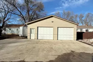 706 E Chestnut St, Redwood Falls, MN 56283 - Photo 27