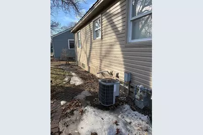 706 E Chestnut Street, Redwood Falls, MN 56283 - Photo 9