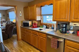 706 E Chestnut St, Redwood Falls, MN 56283 - Photo 13