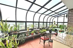 7600 Golden Valley Rd, Golden Valley, MN 55427 - Photo 21