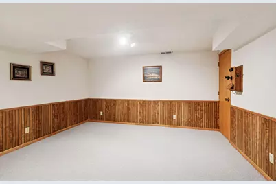 1795 Lake Valentine Road, Arden Hills, MN 55112 - Photo 29