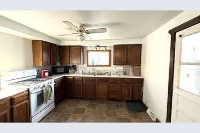 582 Gravel Road, Montevideo, MN 56265 - Photo 7