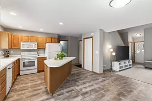 15057 Dunwood Trail, Apple Valley, MN 55124 - Photo 11