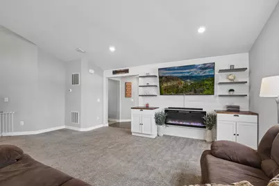 1360 Chestnut Circle, Carver, MN 55315 - Photo 7