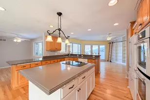 835 Gramsie Rd, Shoreview, MN 55126 - Photo 7