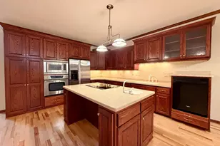 835 Gramsie Rd, Shoreview, MN 55126 - Photo 27