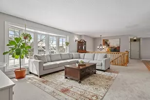 835 Gramsie Rd, Shoreview, MN 55126 - Photo 5