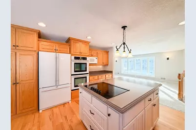 835 Gramsie Road, Shoreview, MN 55126 - Photo 9