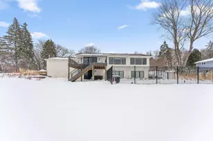 7000 Tecumseh Ln, Chanhassen, MN 55317 - Photo 15