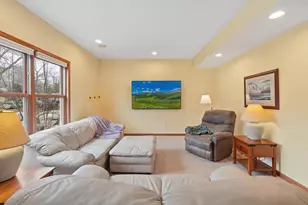 287 Plainview Dr, River Falls, WI 54022 - Photo 43