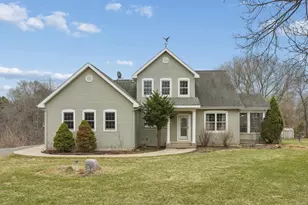 287 Plainview Dr, River Falls, WI 54022 - Photo 1