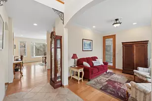 287 Plainview Dr, River Falls, WI 54022 - Photo 3