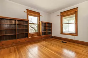 1437 Englewood Ave, Saint Paul, MN 55104 - Photo 13