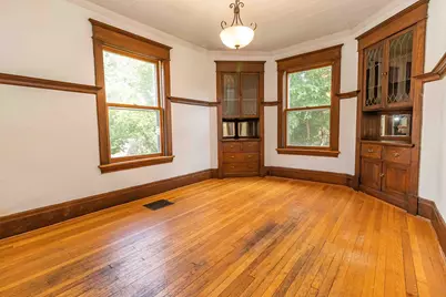 1437 Englewood Avenue, Saint Paul, MN 55104 - Photo 9