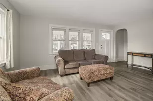 1764 English St, Maplewood, MN 55109 - Photo 9