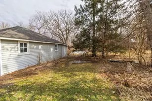 1764 English St, Maplewood, MN 55109 - Photo 35