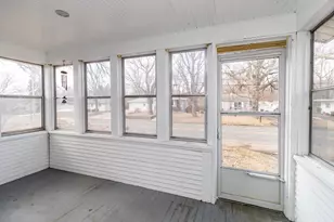 1764 English St, Maplewood, MN 55109 - Photo 5