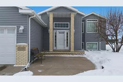 4238 43rd Avenue S, Fargo, ND 58104 - Photo 3