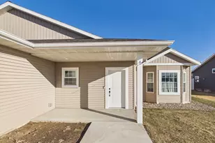 750 El Dorado St SE, Owatonna, MN 55060 - Photo 3
