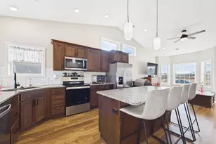 750 El Dorado St SE, Owatonna, MN 55060 - Photo 9