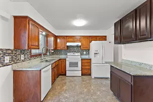 13753 Glenhurst Ave, Savage, MN 55378 - Photo 11