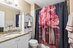 5645 Green Cir Dr, Hopkins, MN 55343 - Photo 15