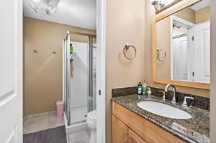 5645 Green Cir Dr, Hopkins, MN 55343 - Photo 13