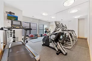 270 4th St, Saint Paul, MN 55101 - Photo 9