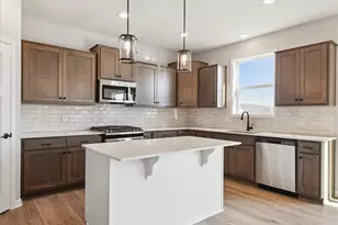 1937 Dahlia Dr, Shakopee, MN 55379 - Photo 5