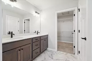 1937 Dahlia Dr, Shakopee, MN 55379 - Photo 19